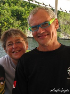 02 - Isabelle et Marco sur le Paisubatu (Arborek Village - Raja Ampat)