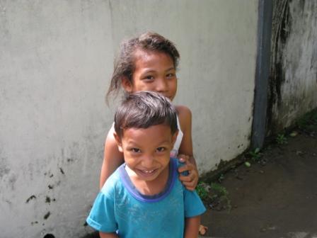 Sourires d'enfants - Ruang Island (Sulawesie)