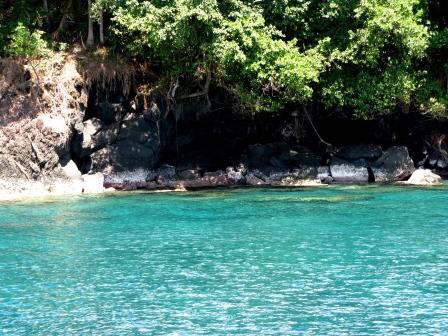 Crique d'eau chaude (volcan de Siau Island - Nord Sulawesi)