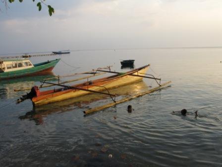 Vue sur les pirogues (Bunaken)